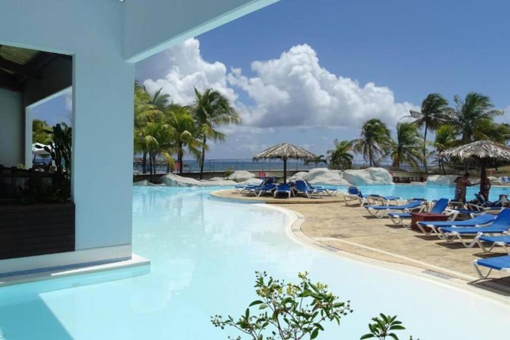 Superbe Studio Superieur Neuf Avec Balcon Saint-Francois (Grande-Terre) Exterior photo